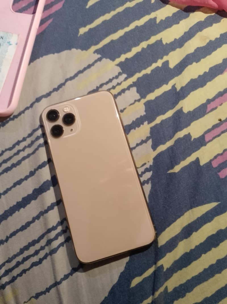 Apple iPhone 11 Pro 1