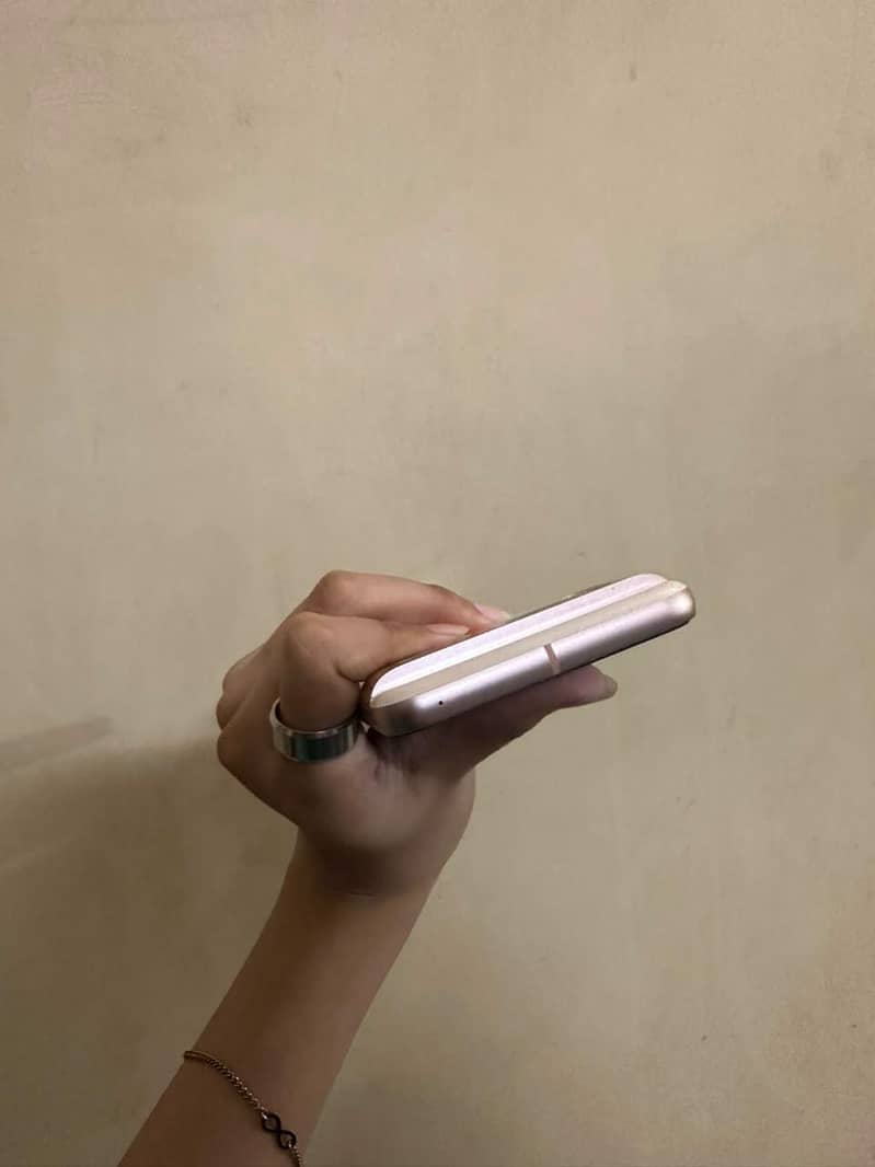 Google Pixel 8 5