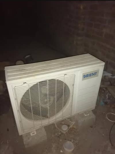 Orient AC for sale (Air Conditioner) ایئر کنڈیشنز