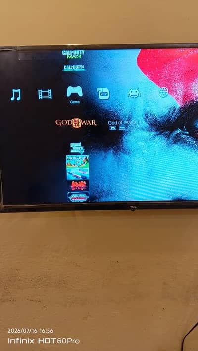 PS3 super slim v2 500gb jailbreak wit free controllers