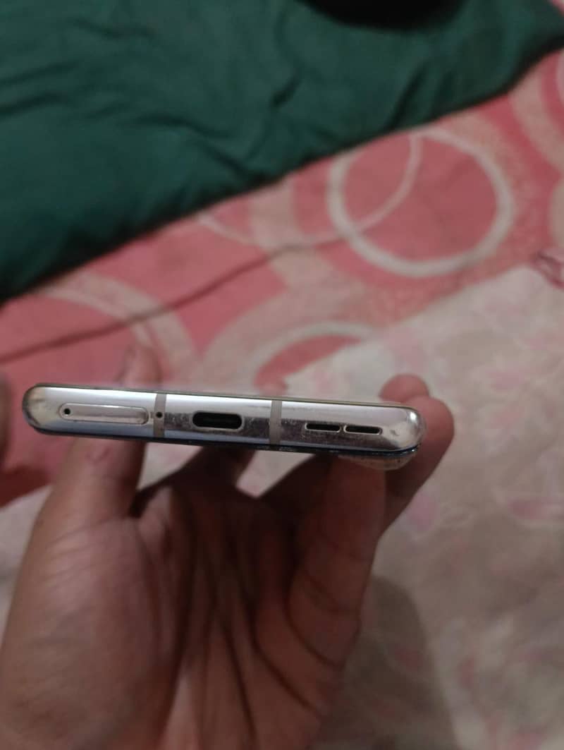 One Plus 8 5