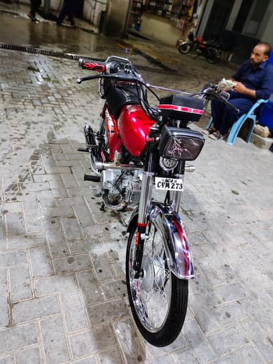 Honda CD70 Red