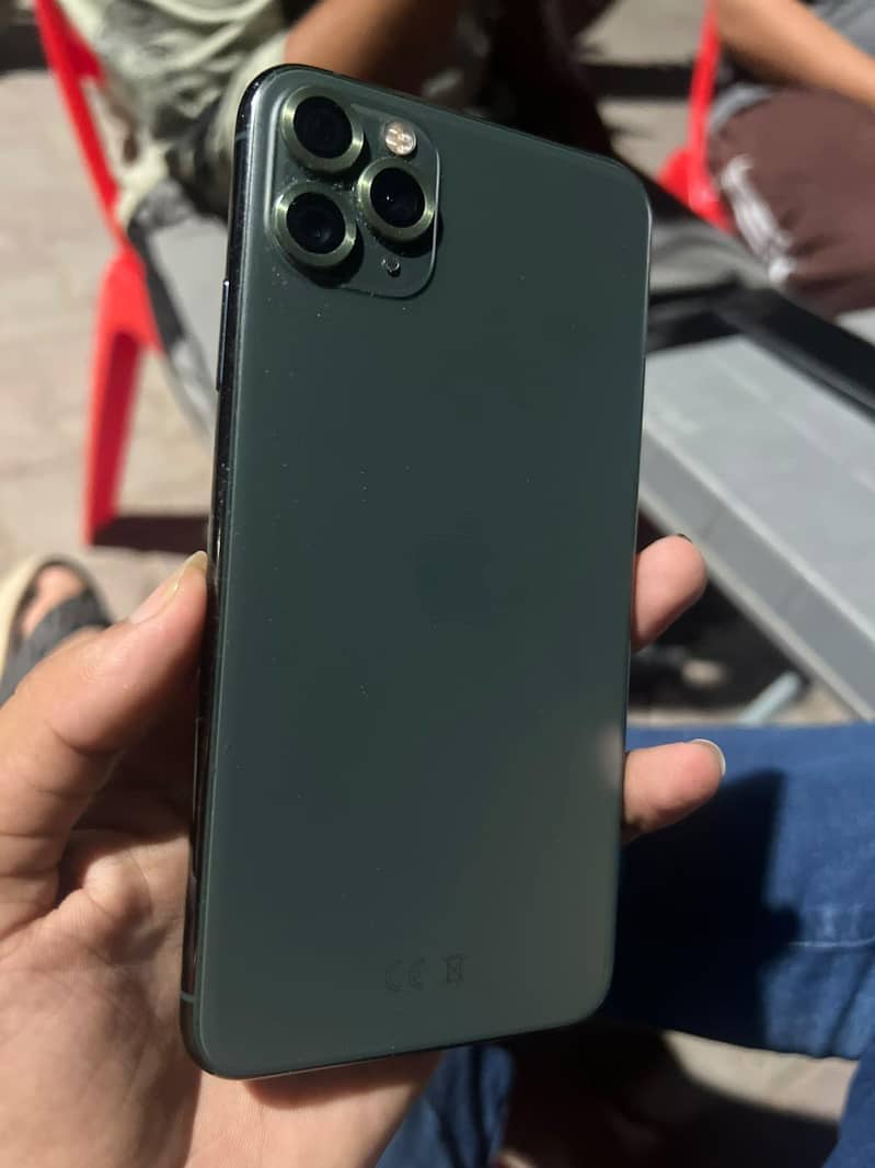 Apple iPhone 11 Pro Max 0