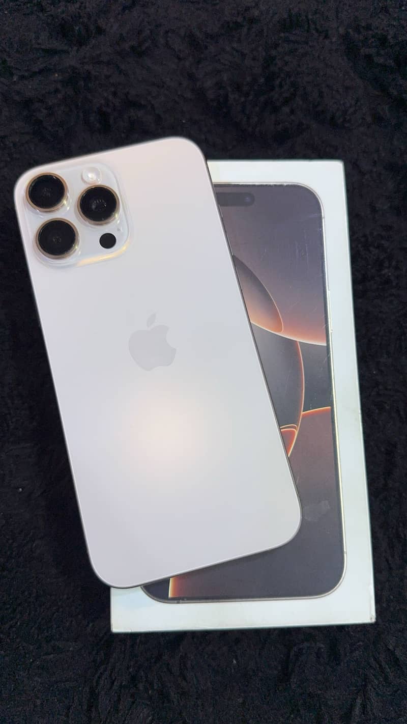 Apple iPhone 16 Pro Max 0