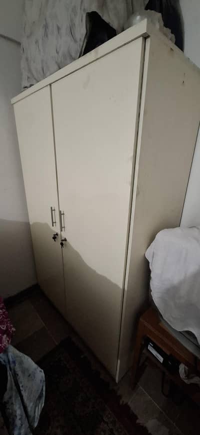 Wardrobe / Almaari for sale