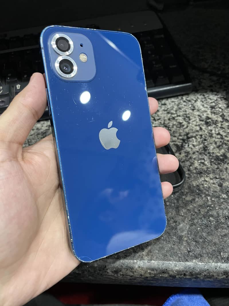 Iphone 12 4