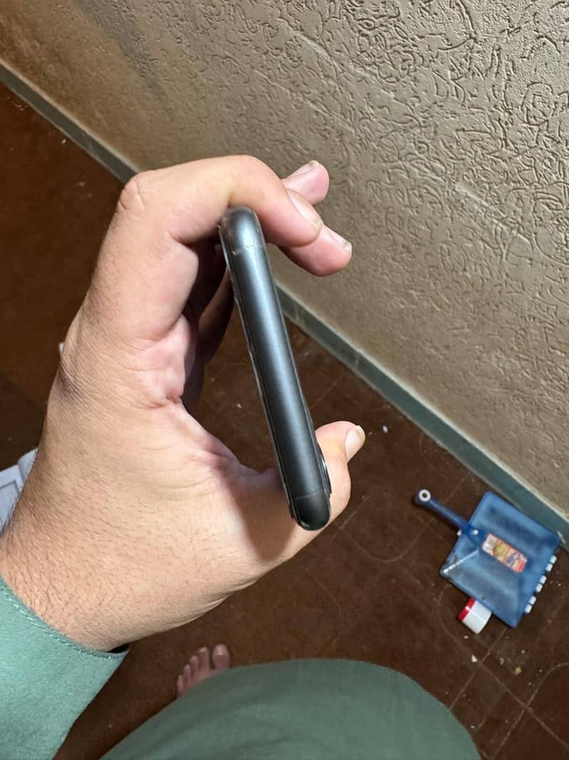 Apple iPhone 11 5