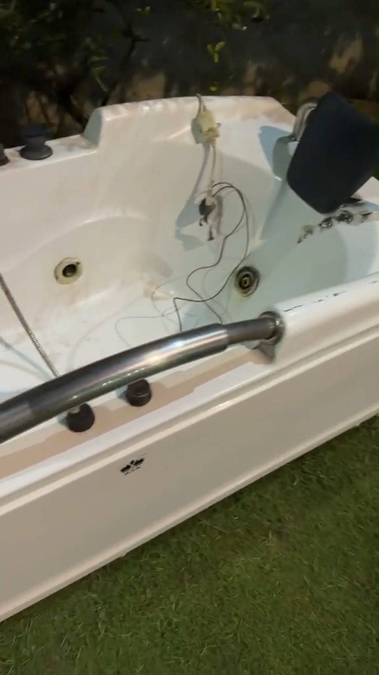 Jacuzzi 3