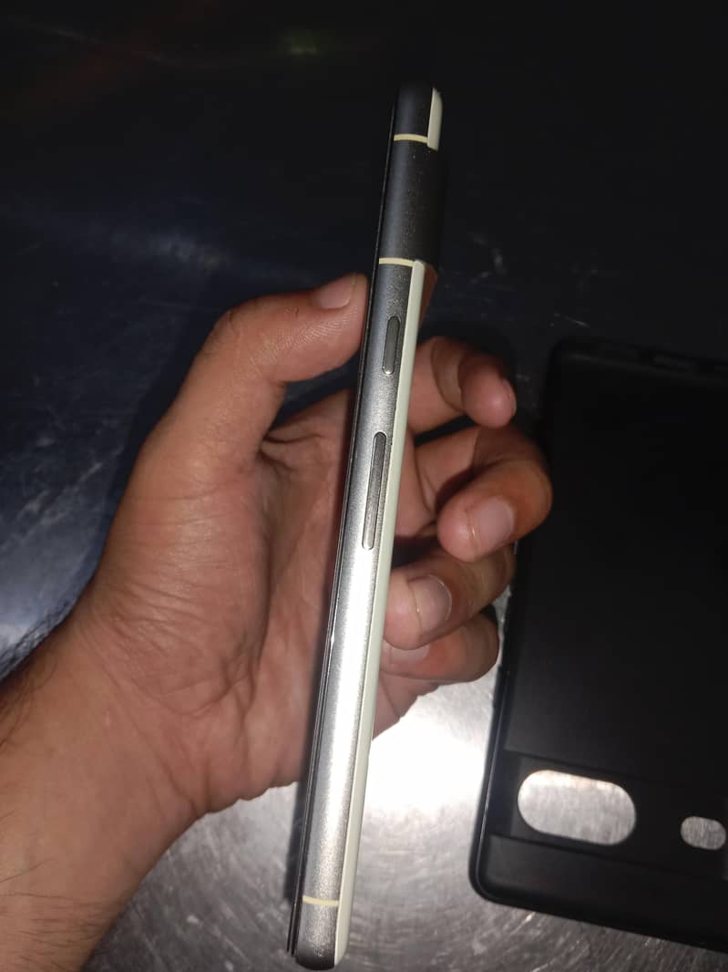 Google Pixel 7 2