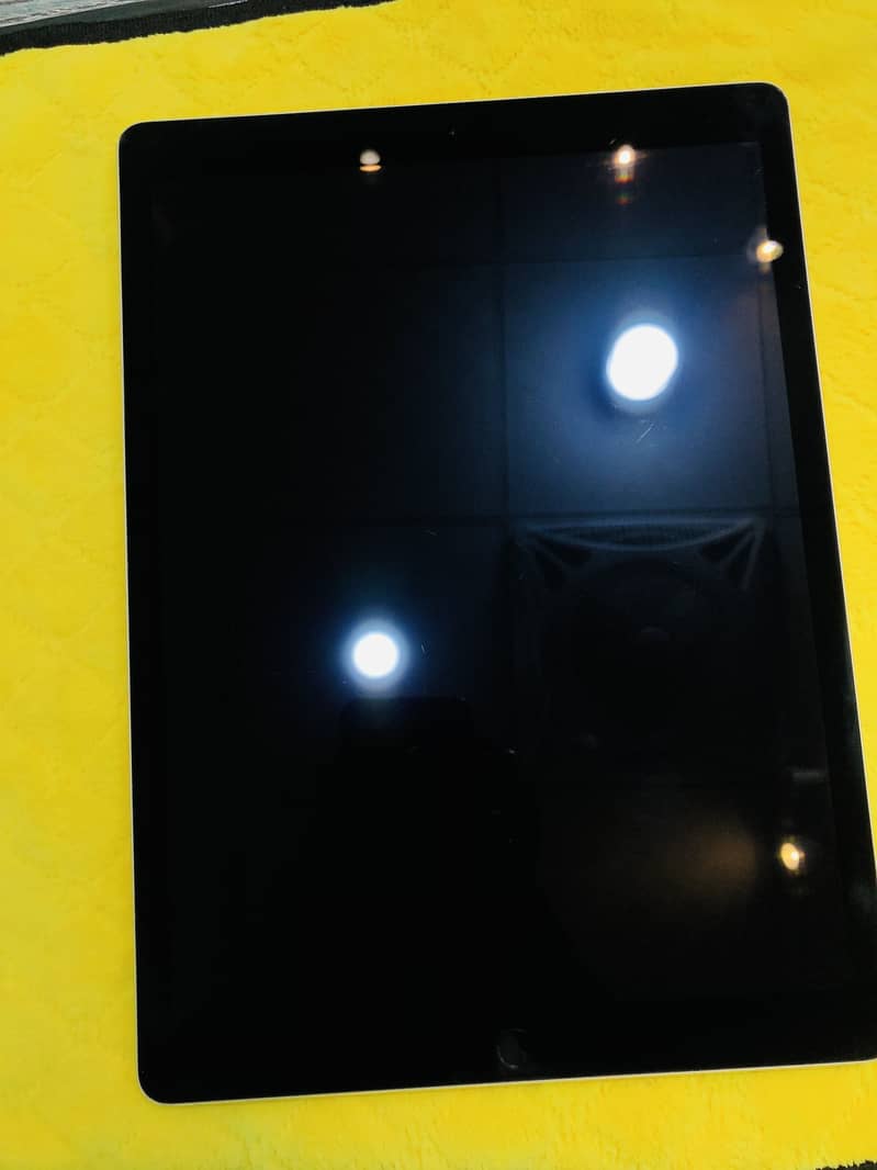 Ipad pro 12.9 inch 1