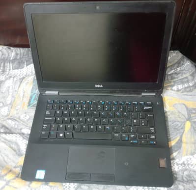 Dell latitude E7270 core I5