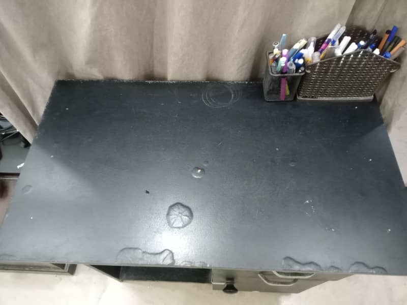 study table for sale 0