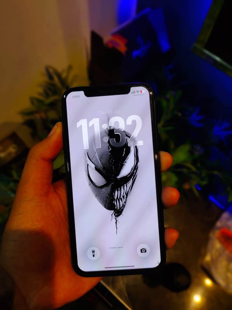 Apple iPhone 11 Pro 0