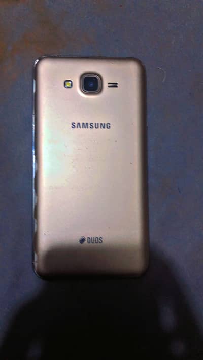 Samsung Mobile J7