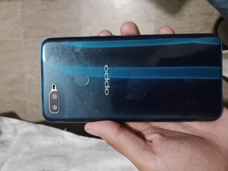 OPPO A7 1