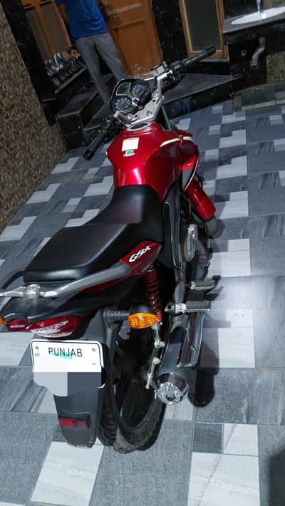 Szuki GSX-125
