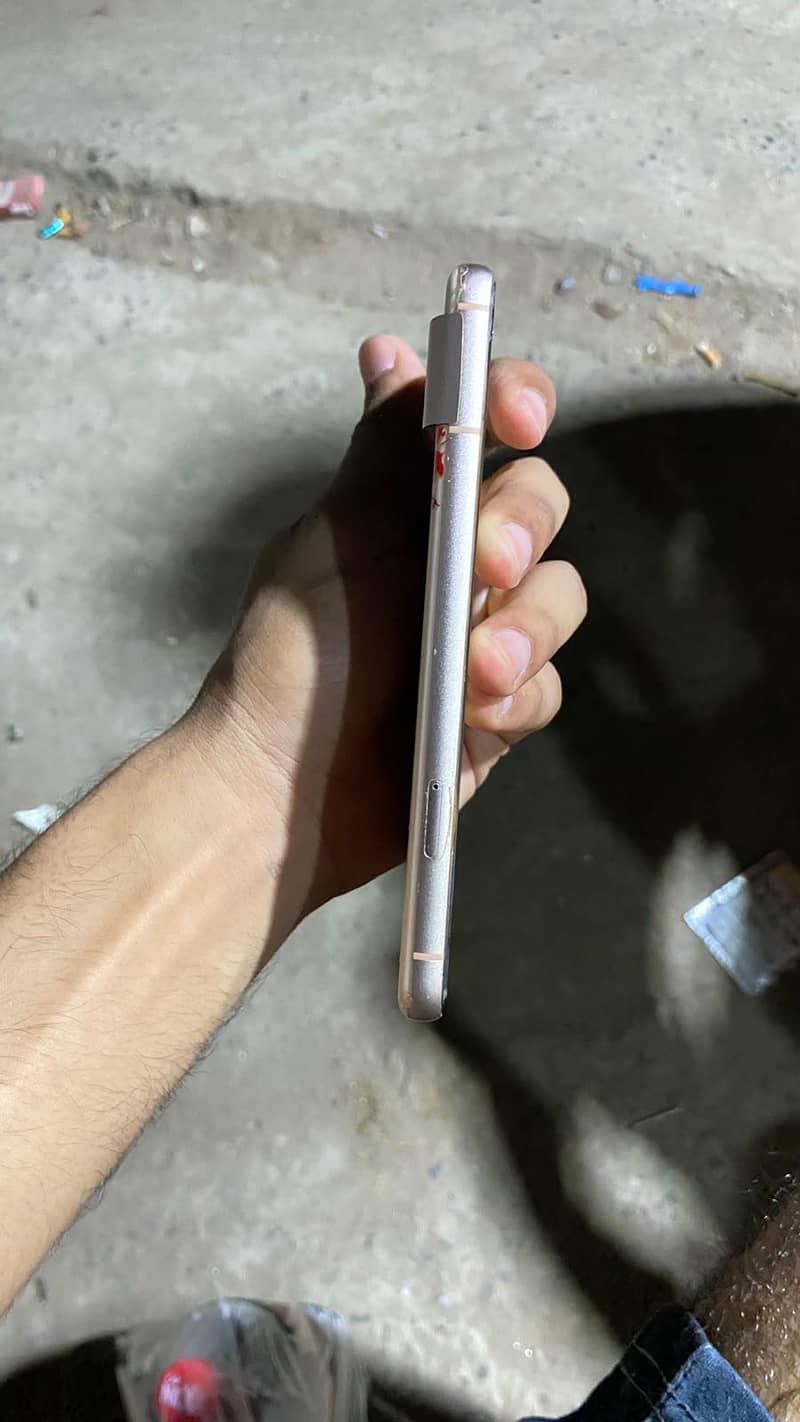 Google Pixel 8 2