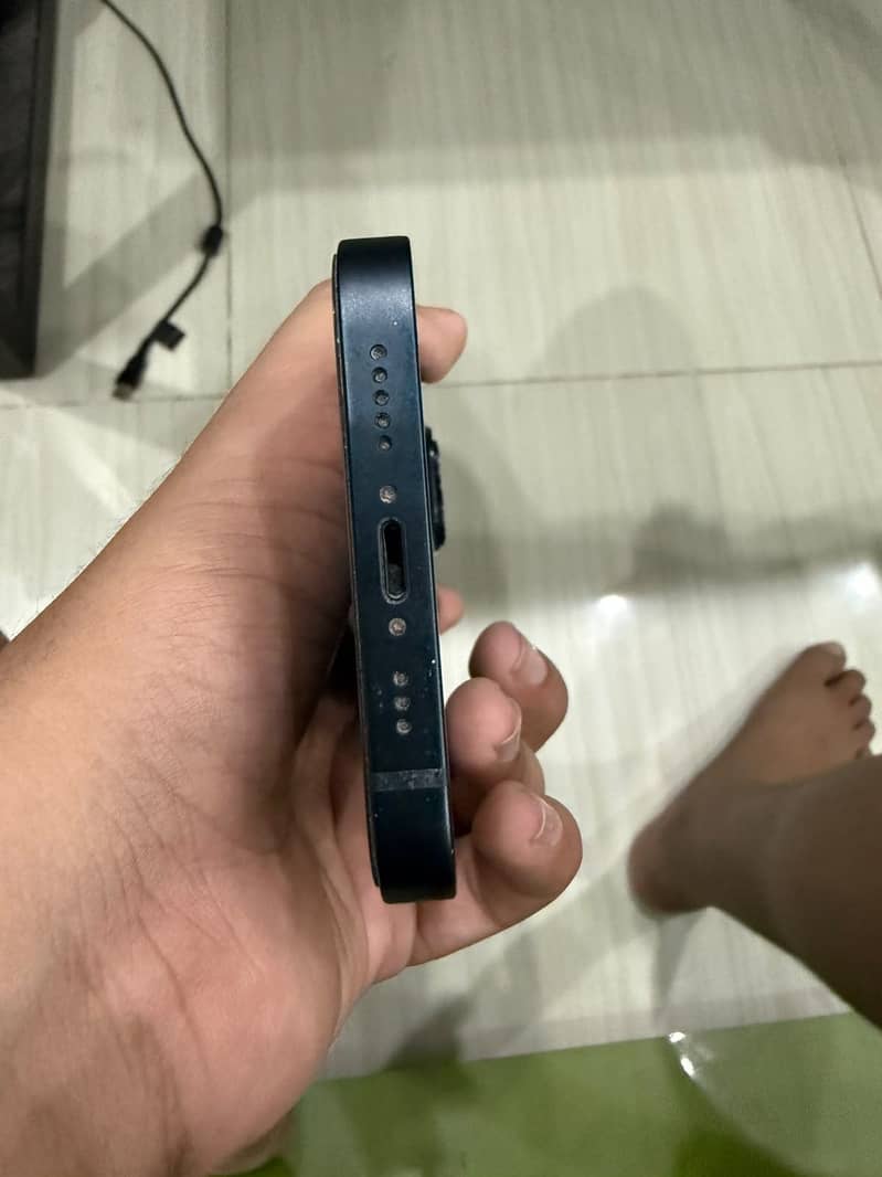 Apple iPhone 14 2