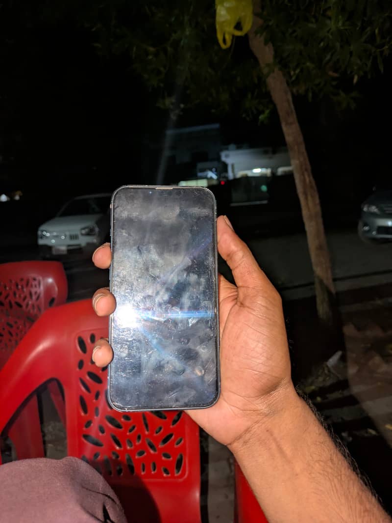 Apple iPhone 13 3