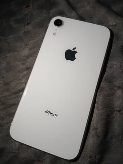 Apple iPhone XR