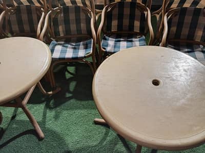 outdoor garden table