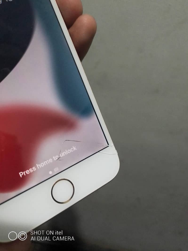 Apple iPhone 7 3
