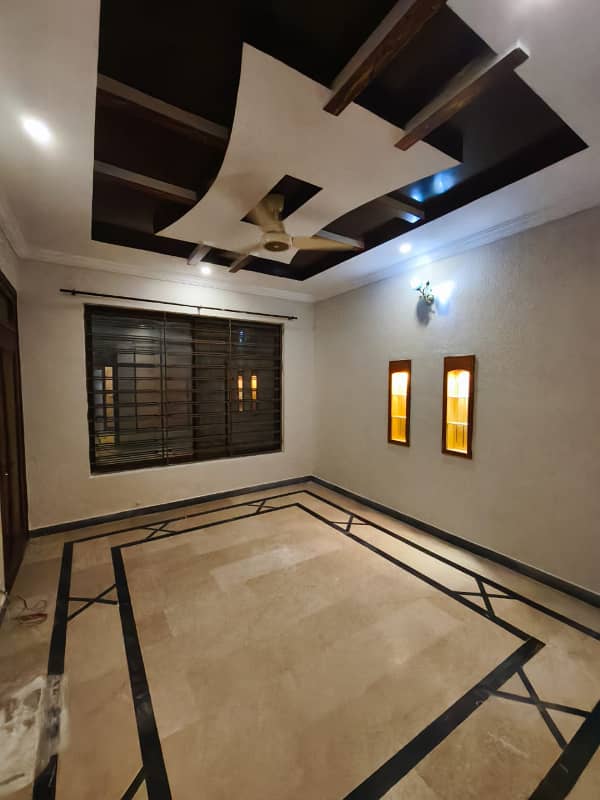 Upper Portion For Rent 6