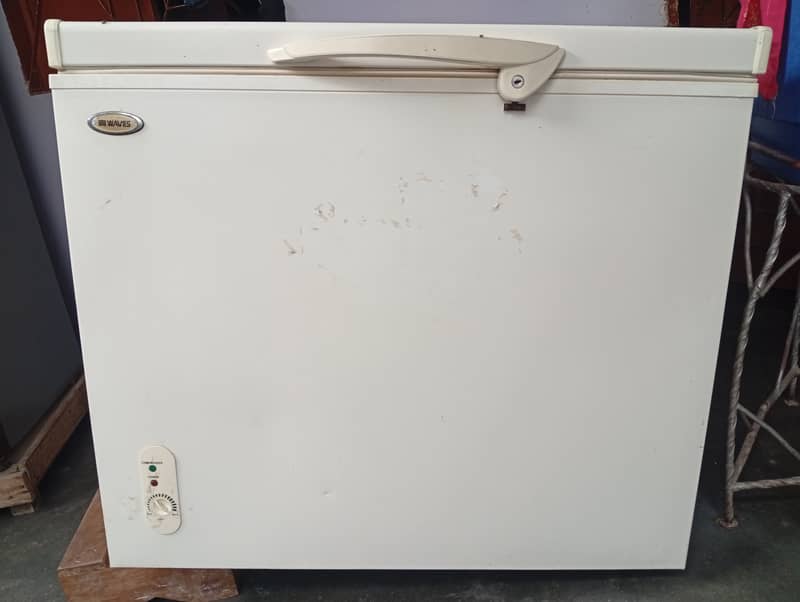 Waves Deep freezer 0
