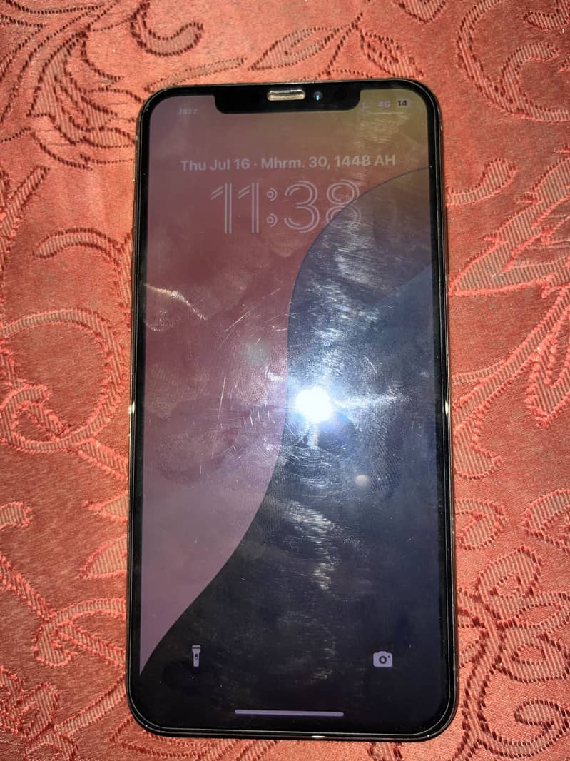 Apple iPhone XS Max 1