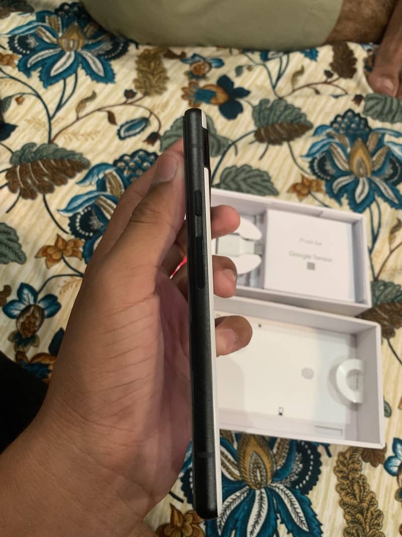 Google Pixel 6a 3