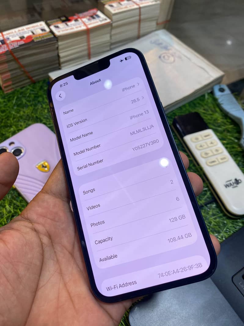 Apple iPhone 13 4