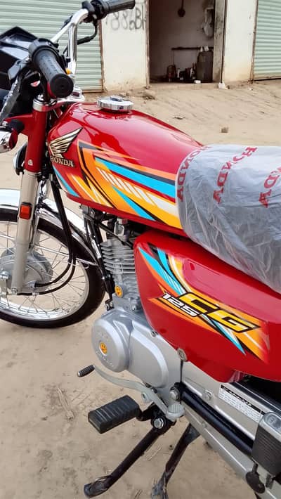 Honda 125 26 Model zero condition. open letter