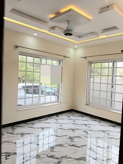 Ground Portion For Rent