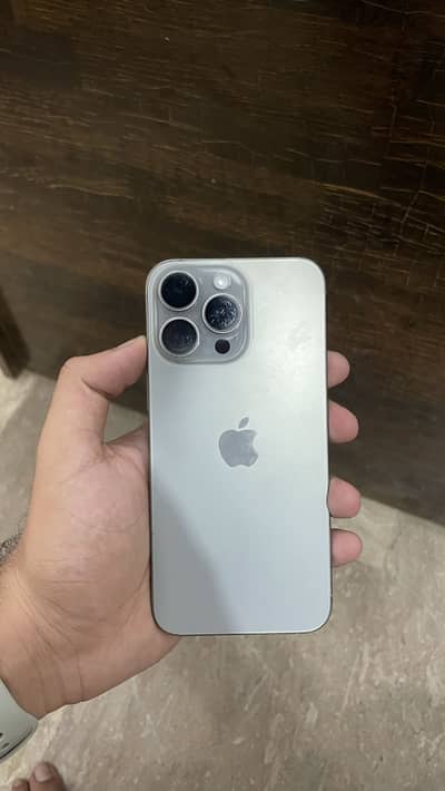 Apple iPhone 15 Pro Max