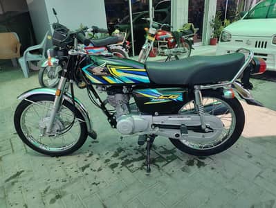 Honda 125 black colour sale 2026 madel