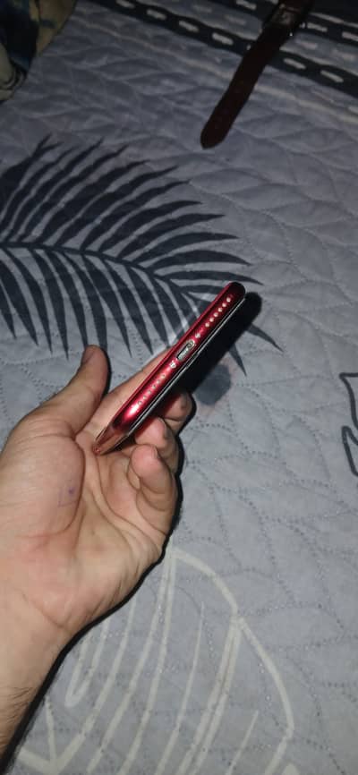 Apple iPhone SE