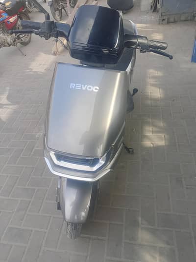 revoo A12 lithium iron phosphate
