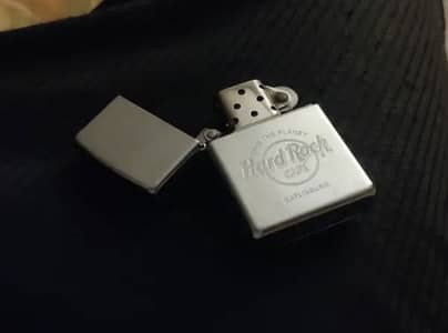 Zippo lighter [2005]