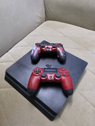 Playstation 4 slim disc