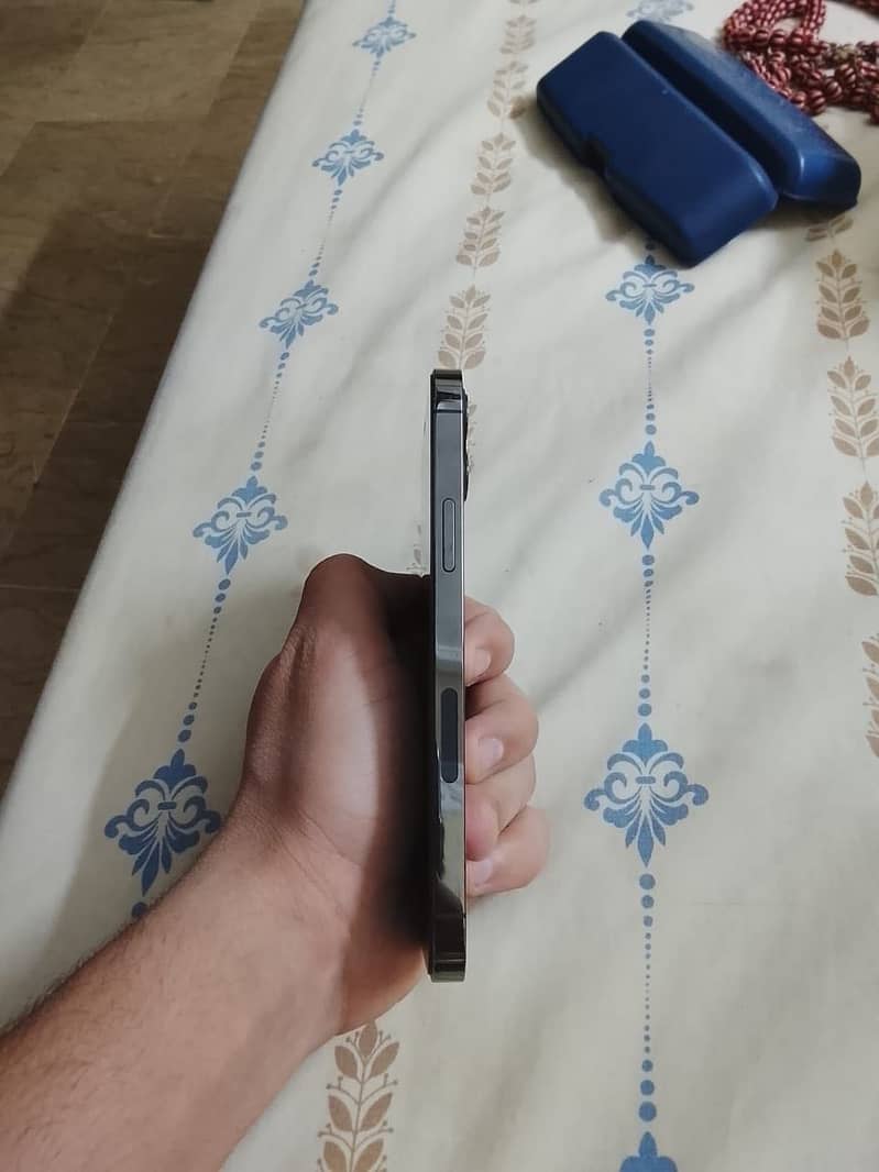 iPhone 12 Pro 2