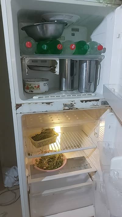Genion samsung fridge for sale urgent