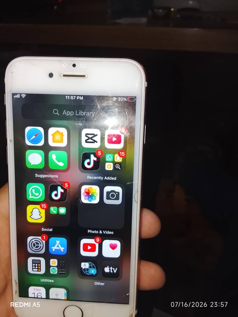 Apple iPhone 6S 2