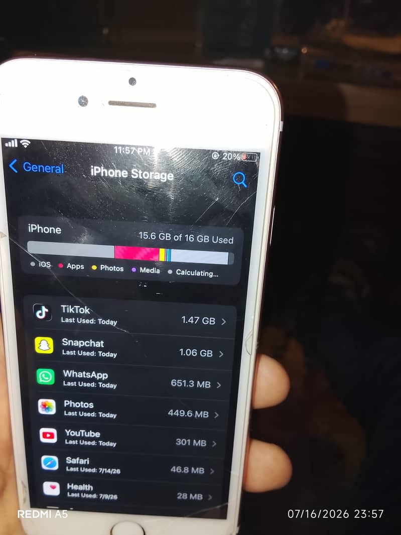 Apple iPhone 6S 4