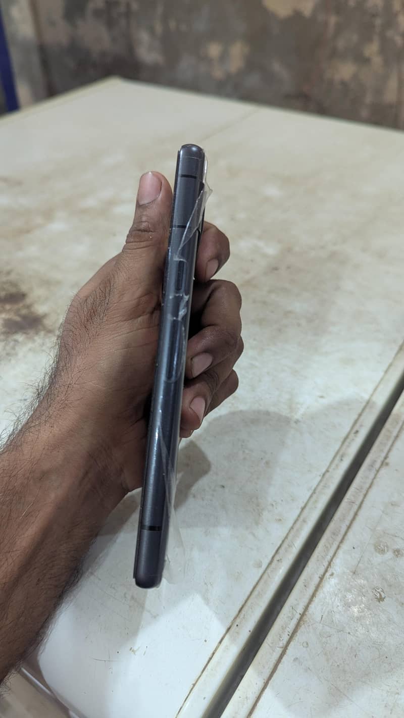Google Pixel 7a 4