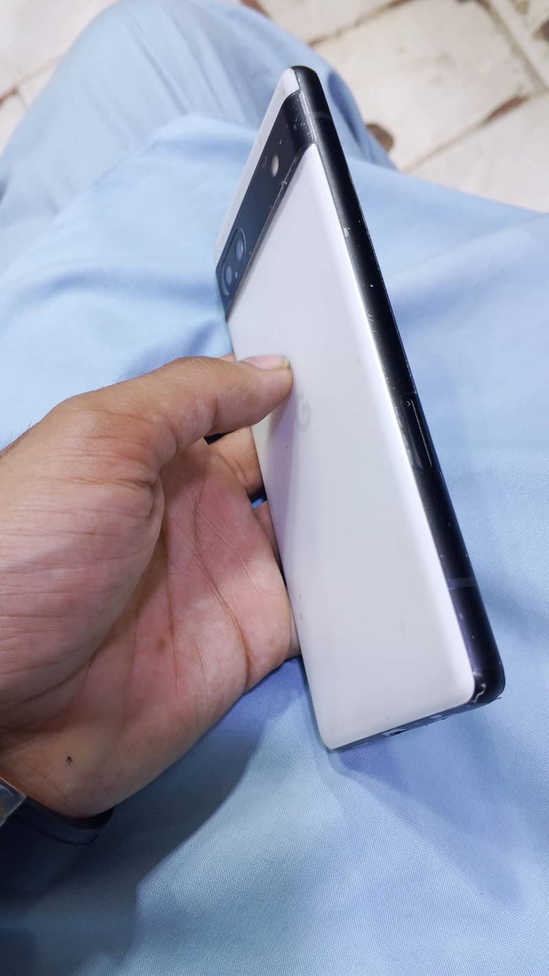 Google Pixel 6a 1