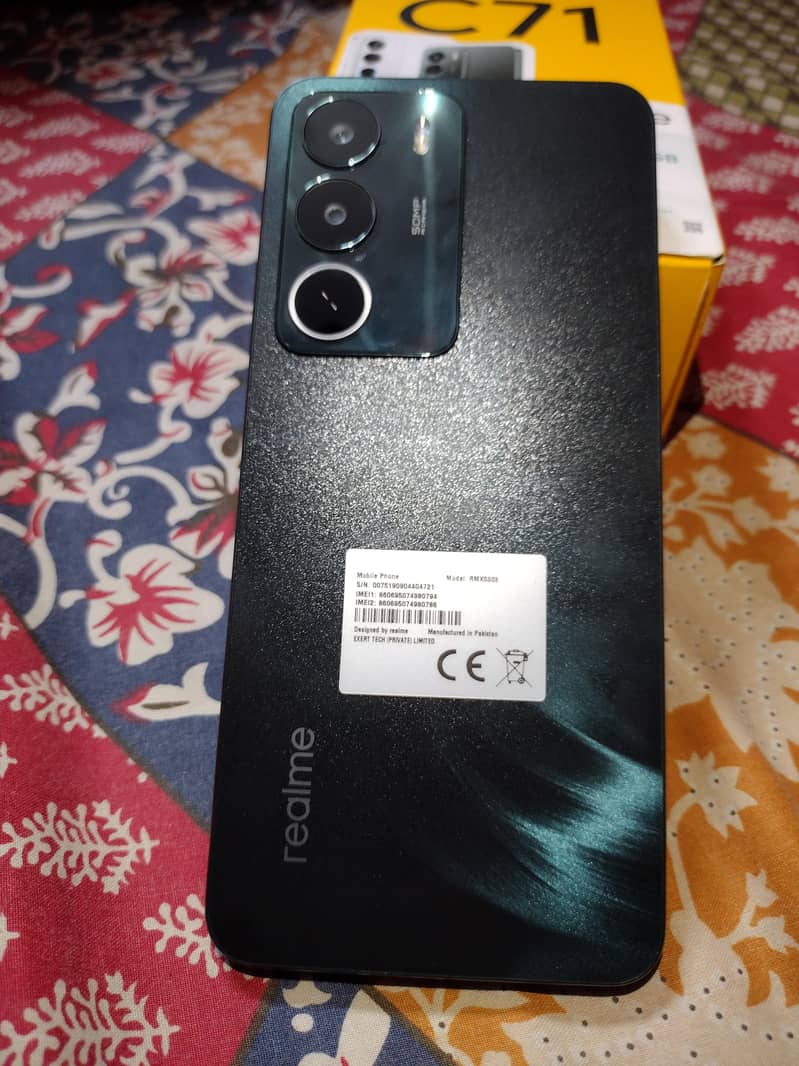 Realme C71 3