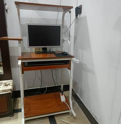 Computer Table for sale in Layyah Punjab
