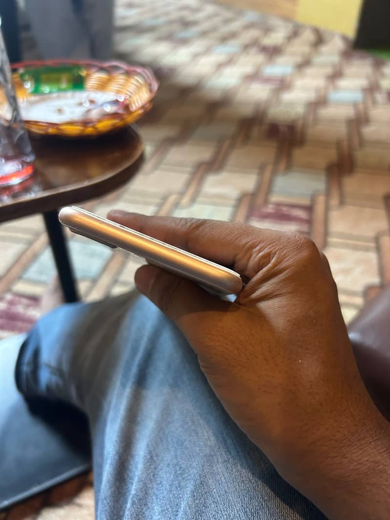 Apple iPhone 8 Plus 7