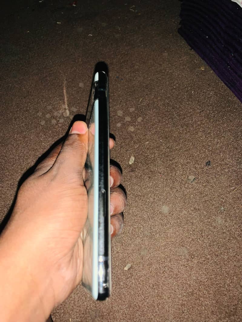 Google Pixel 6a 5