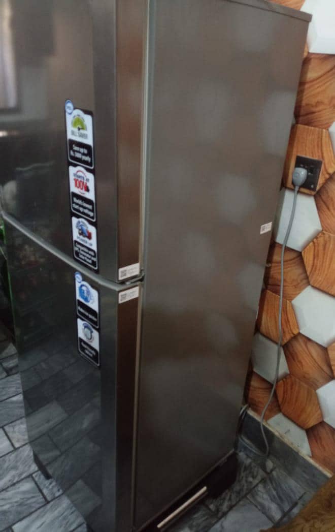 refrigerator 3
